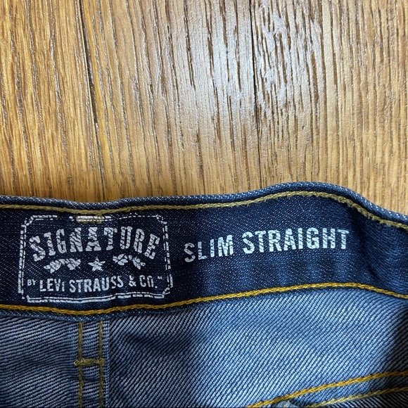Signature Levi’s Slim 12reg - Picture 4 of 5